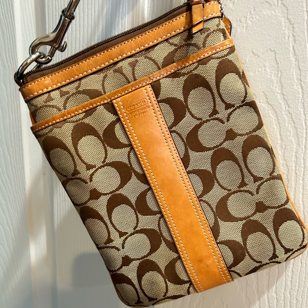 Coach crossbody purse